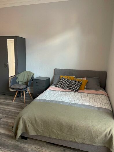 4 Bedroom End Of Terrace House To Rent In Lower Rawson Street, Bolton, Greater Manchester, BL4