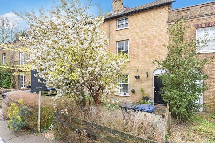 2 Bedroom Maisonette For Sale In Ermine Street, Huntingdon, Cambridgeshire, PE29