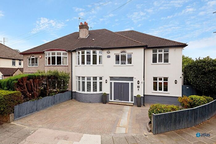 6 Bedroom Semi-Detached House For Sale In Primrose Road, Calderstones, L18