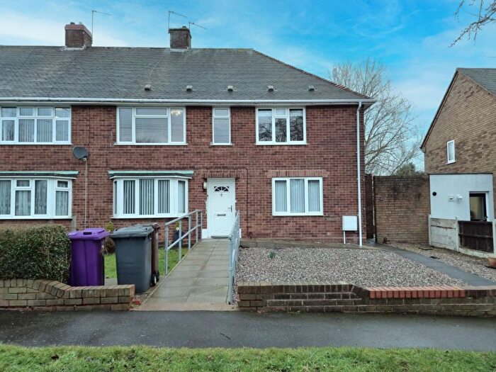 2 Bedroom Flat To Rent In Lich Avenue, Wednesfield, Wolverhampton, WV11
