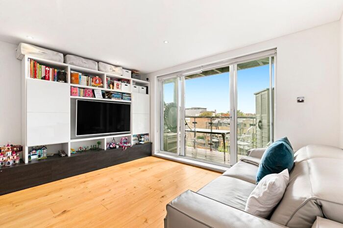 2 Bedroom Flat To Rent In Angel Southside, Owen Street, EC1V