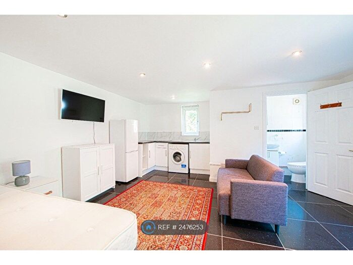 Studio To Rent In Grasmere Avenue, Wembley, HA9