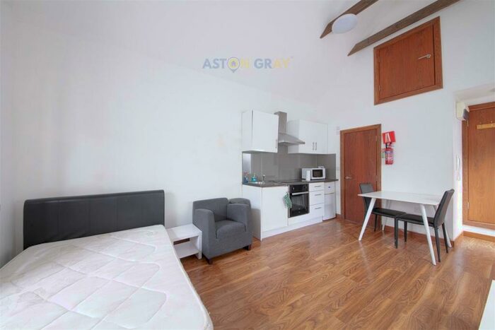 1 Bedroom Apartment To Rent In High Street, Slough *All Bills Included*, SL1