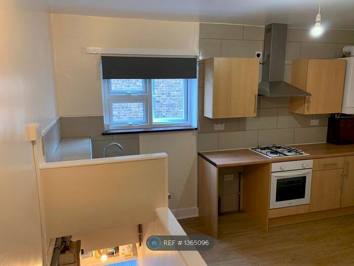 Studio To Rent In High Street North, London, E12