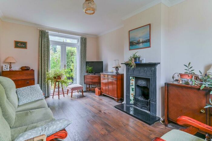 3 Bedroom Terraced House To Rent In Furneaux Avenue, West Norwood, London, SE27