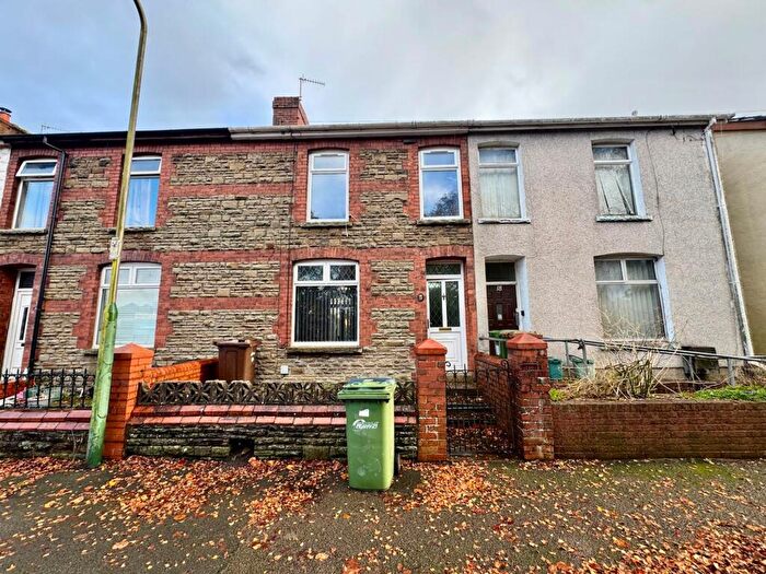 4 Bedroom Terraced House For Sale In Islwyn Terrace, Pontllanfraith, NP12
