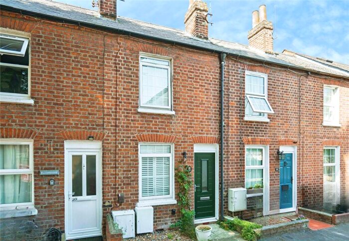 2 Bedroom Terraced House For Sale In Eldon Place, Reading, Berkshire, RG1