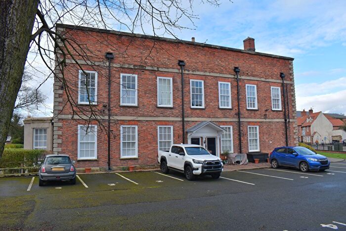 2 Bedroom Flat For Sale In Balderton Gate, Newark, NG24