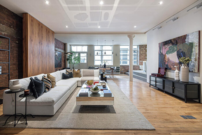 2 Bedroom Apartment For Sale In Underwood Street, London, N1