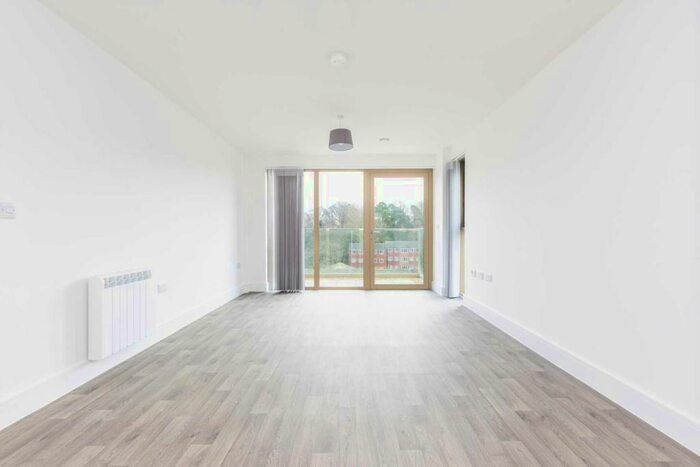 1 Bedroom Apartment To Rent In Perrymount Road, Haywards Heath, RH16