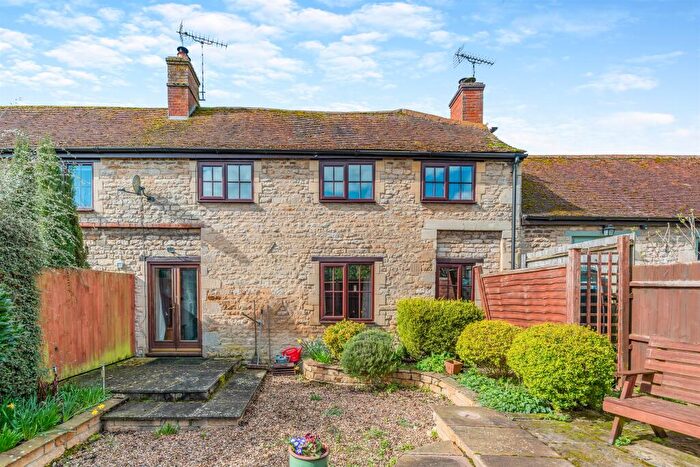 3 Bedroom Barn Conversion For Sale In Hall Close, Empingham, Oakham, LE15