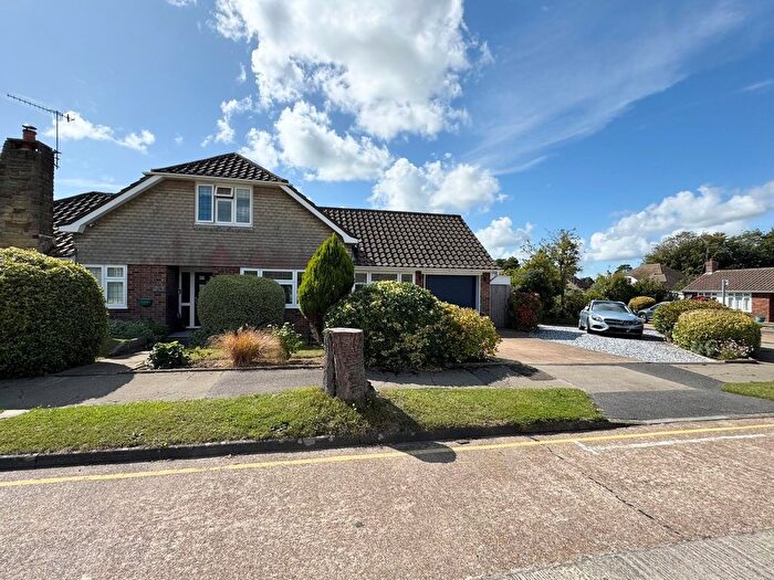 3 Bedroom Bungalow For Sale In Firle Road, Bexhill-On-Sea, TN39