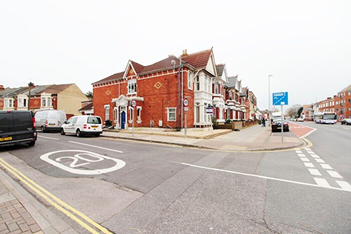 2 Bedroom Flat To Rent In London Road, Portsmouth, PO2