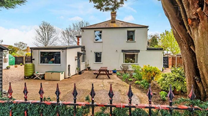 2 Bedroom Semi-Detached House For Sale In Kingston Road, Leatherhead, KT22