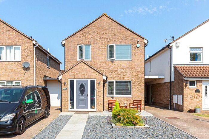 3 Bedroom Link Detached House For Sale In Charlton Gardens, Bristol, BS10