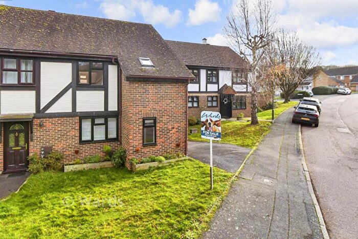 3 Bedroom Semi Detached House For Sale In Mayford Road, Lords Wood, Chatham, Kent, ME5