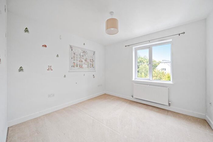 2 Bedroom Flat To Rent In Carolina Drive, High Wycombe, HP11