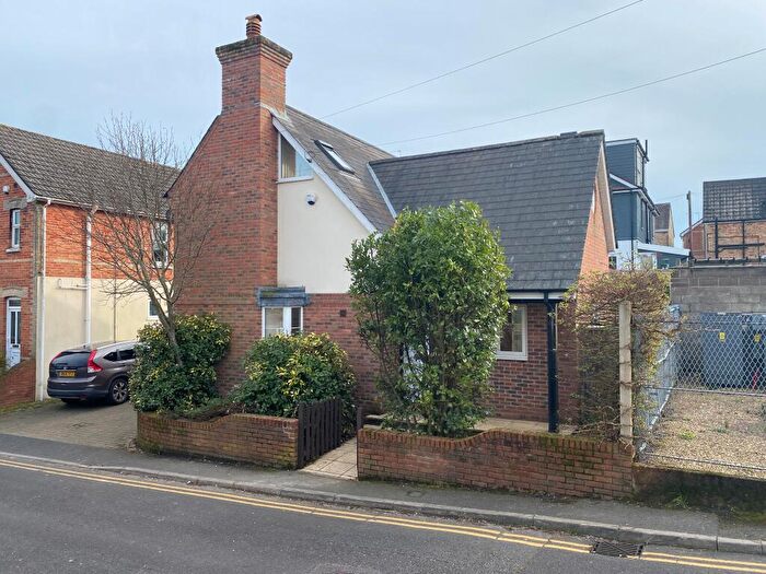 3 Bedroom House To Rent In Creech Road, Parkstone, BH12