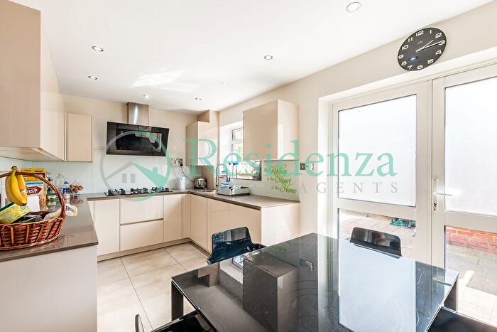 4 Bedroom Terraced House To Rent In Church Lane, London, SW17