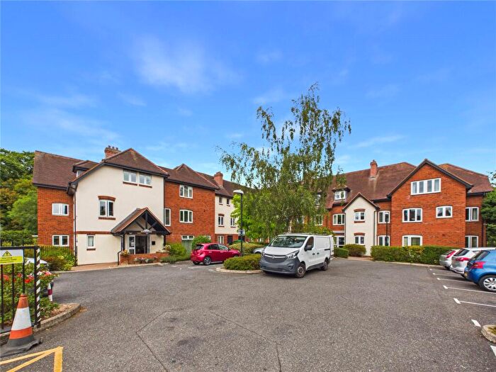 1 Bedroom Apartment For Sale In Cliff Lane, Ipswich, Suffolk, IP3