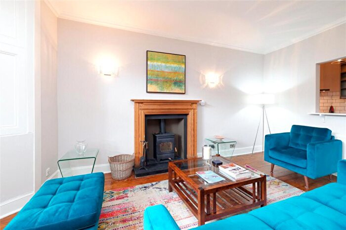 2 Bedroom Apartment To Rent In Victoria Crescent Road, Glasgow, Glasgow, G12