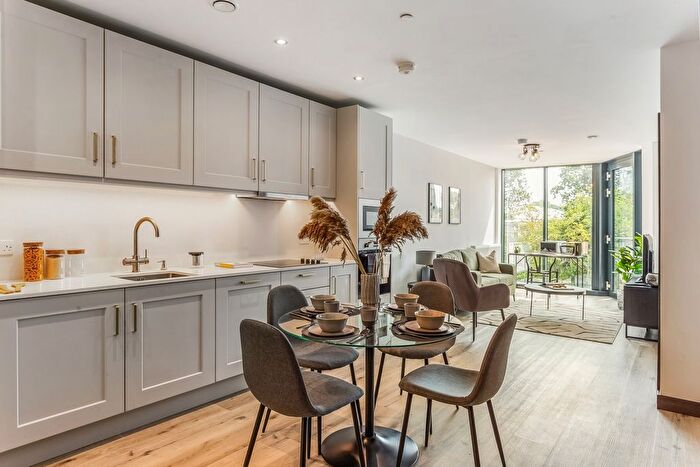 3 Bedroom Flat For Sale In Dylon Riverside, Purbeck Gardens, London, SE26