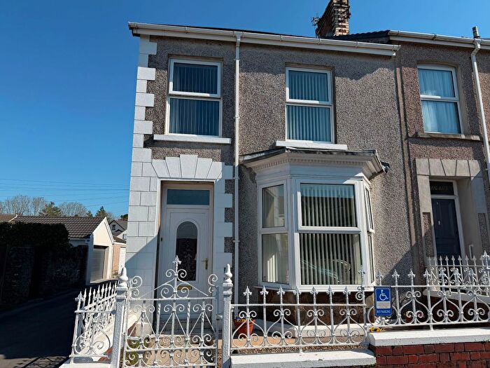 3 Bedroom Semi Detached House For Sale In Alban Road, Llanelli, SA15