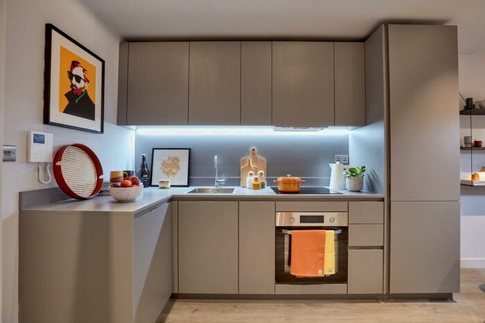 1 Bedroom Apartment To Rent In Wharf Approach, Leeds, West Yorkshire, LS1