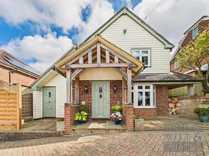 4 Bedroom Detached House For Sale In Chapel Hill, Sedlescombe, TN33