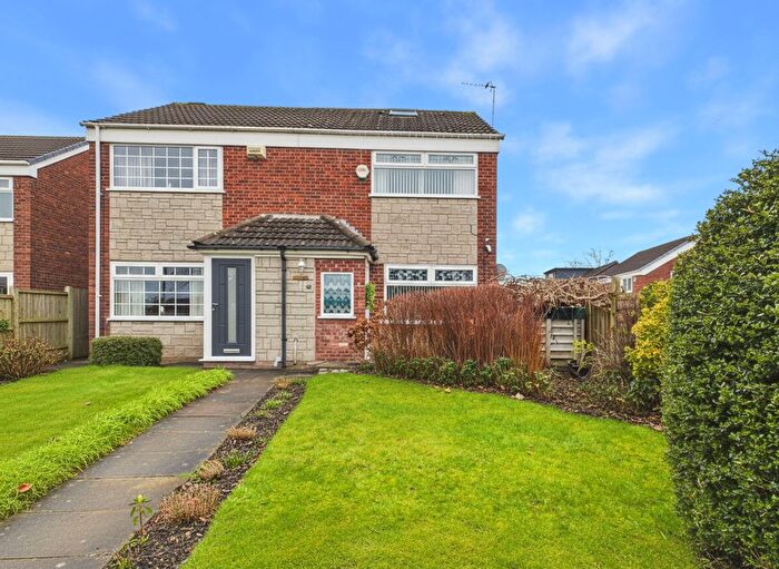 4 Bedroom Semi Detached House For Sale In Winchester Avenue, Tyldesley, M29