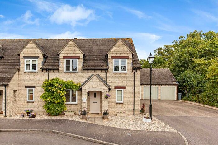 2 Bedroom End Of Terrace House To Rent In Hawthorn Drive, Bradwell Village, Nr Burford, OX18