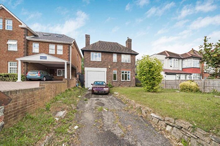 4 Bedroom Detached House For Sale In Finchley Lane, London, NW4