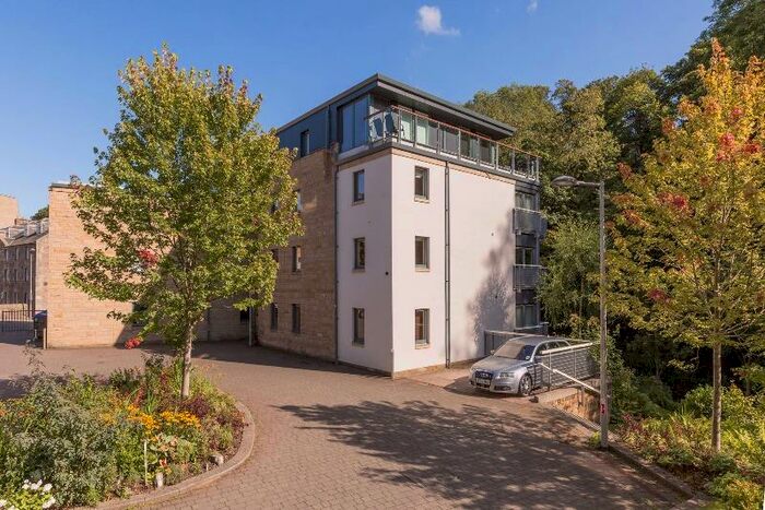 3 Bedroom Flat To Rent In Bells Mills, Dean Village, Edinburgh, EH4