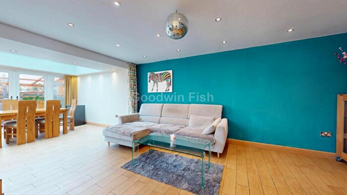3 Bedroom End Of Terrace House For Sale In Every Street, New Islington, M4