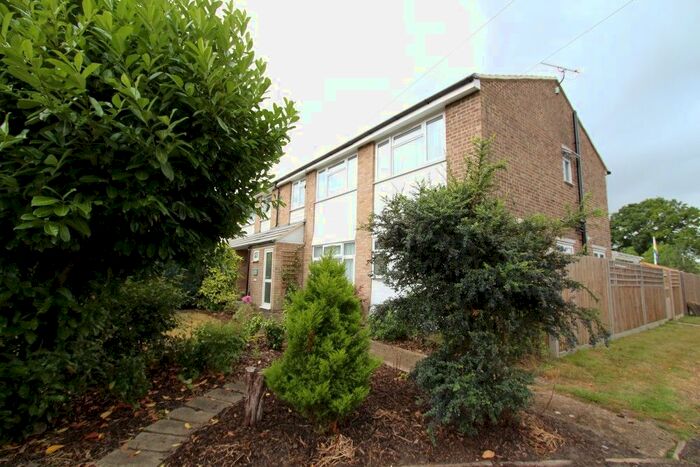 6 Bedroom Semi-Detached House To Rent In Rectory Lane, Long Ditton, KT6