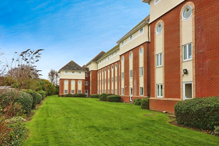 Studio For Sale In Walsingham Close, Hatfield, AL10