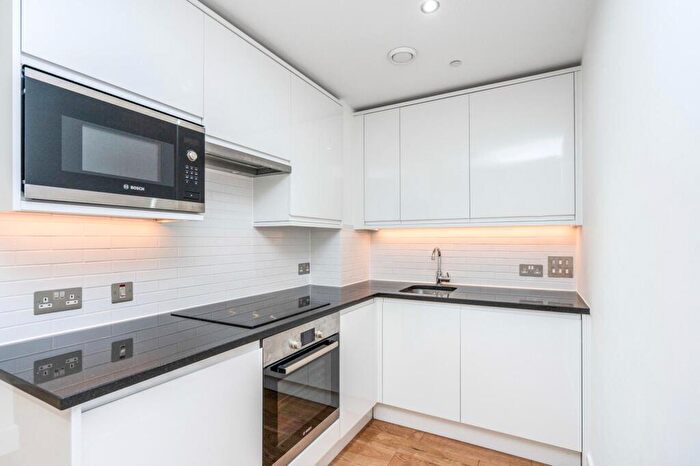 1 Bedroom Flat To Rent In Sutton Court Road, Sutton, SM1