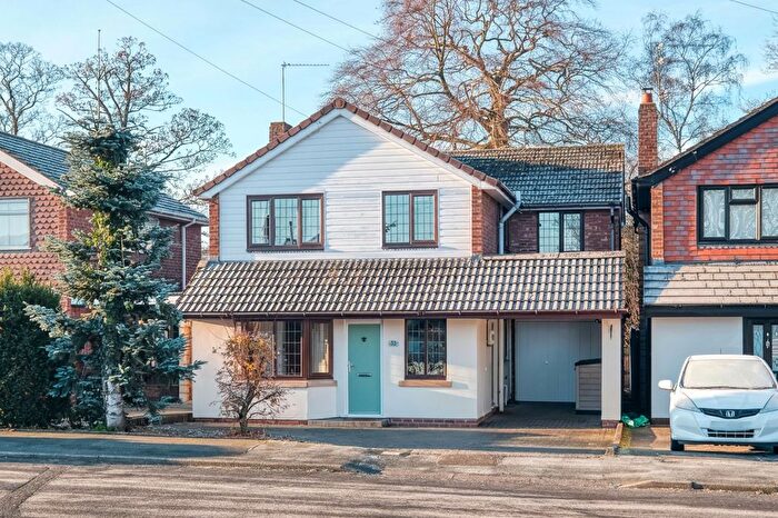 4 Bedroom Detached House For Sale In Buckingham Grove, Kingswinford, DY6