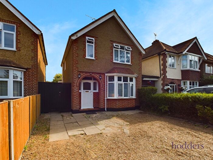 1 Bedroom Property To Rent In Simplemarsh Road, Addlestone, Surrey, KT15