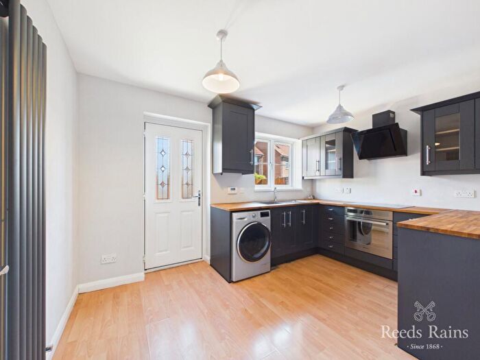 2 Bedroom Terraced House For Sale In The Dales, Hull, East Yorkshire, HU9