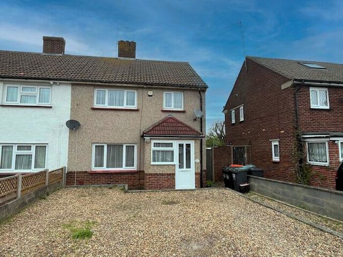3 Bedroom Semi-Detached House To Rent In Landseer Avenue, Northfleet, Gravesend, Kent, DA11