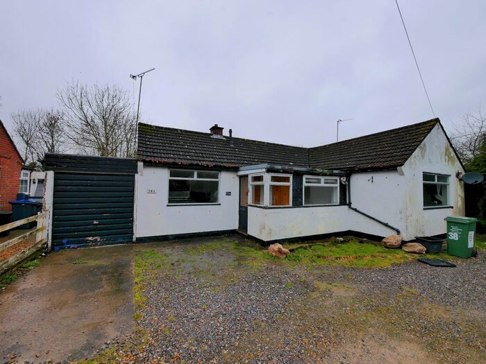 2 Bedroom Detached Bungalow To Rent In Station Road, Purton, Swindon, SN5