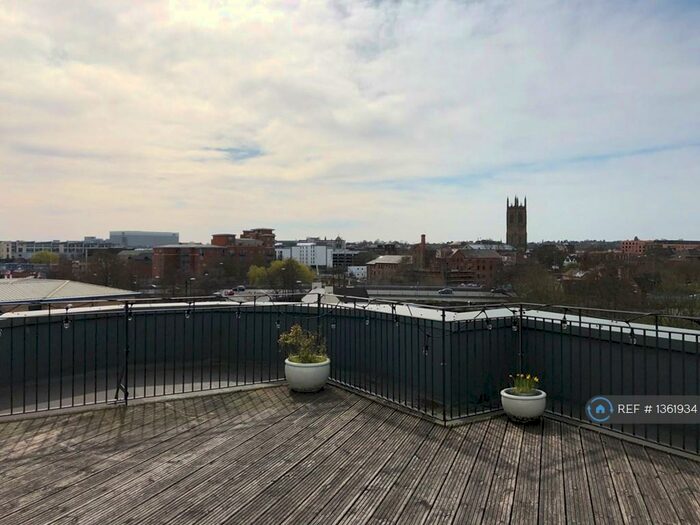 2 Bedroom Penthouse To Rent In City Road, Derby, DE1