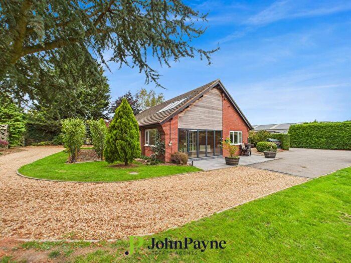 3 Bedroom Bungalow To Rent In Stoneleigh Road, Baginton, Warwickshire, CV8