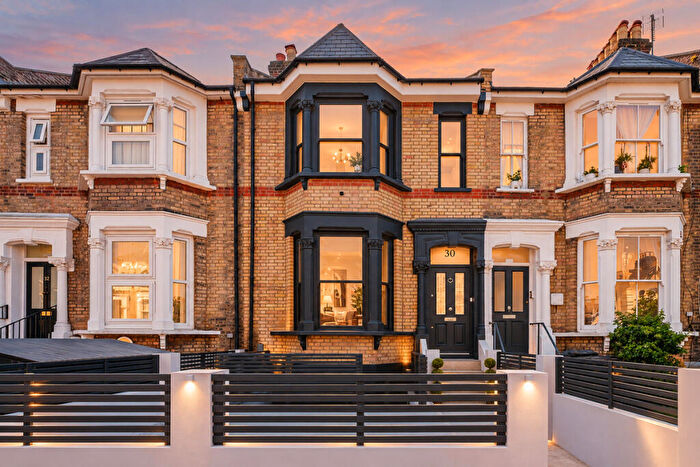 5 Bedroom Terraced House To Rent In Grayling Road, London, N16