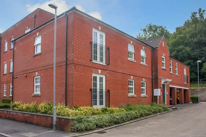 2 Bedroom Ground Flat To Rent In Bridgwater Close, Harnham, Salisbury, SP2