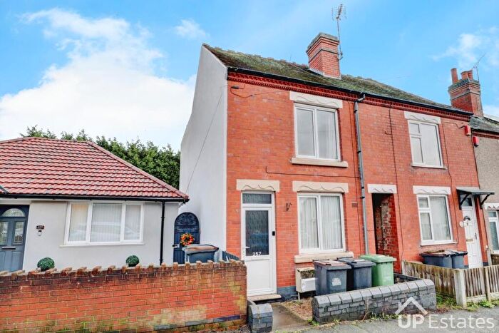 3 Bedroom End Of Terrace House For Sale In Westbury Road, Stockingford, Nuneaton, CV10