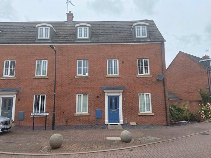 4 Bedroom Semi-Detached House To Rent In Berrybanks, Rugby, CV22
