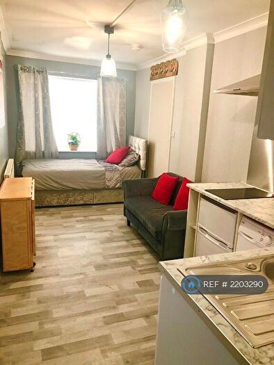 Studio To Rent In Somerby Court, Bramcote, Nottingham, NG9