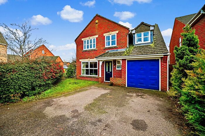 5 Bedroom Detached House For Sale In Cranesbill Drive, Bure Park, Bicester, OX26